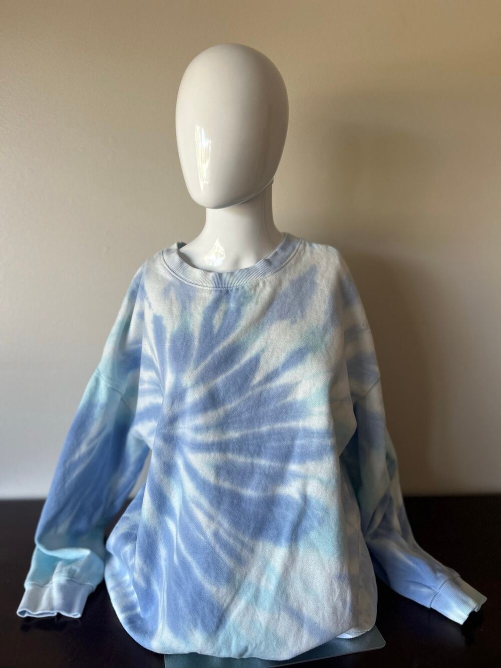 Cloud Soft Aeropostale Tie Dye Medium Blue Sweatshirt